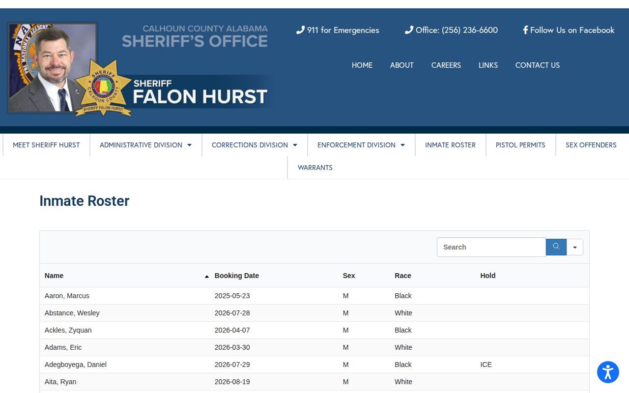 Calhoun County Sheriff's Office inmate roster table with Name, Booking Date, Sex, Race, and Hold columns